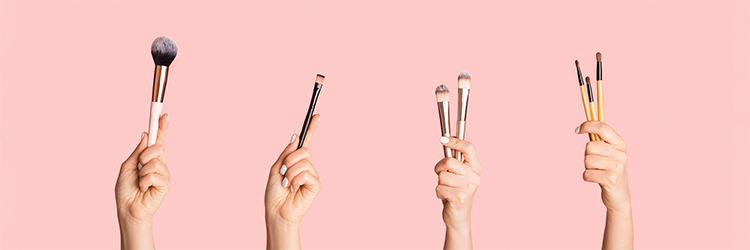 Laura Geller Makeup Review: Does it Contain Toxic Additives?